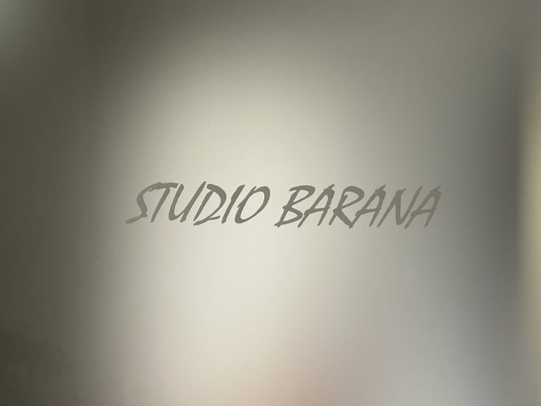 Targa serigrafata con incisione Studio Barana